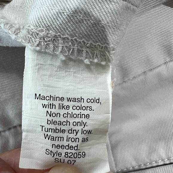 J. Crew Favorite Fit Stretch Khaki Capri Size 0 - Picture 6 of 10